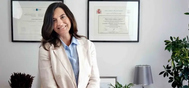 cristina-galbarro-contacto-header